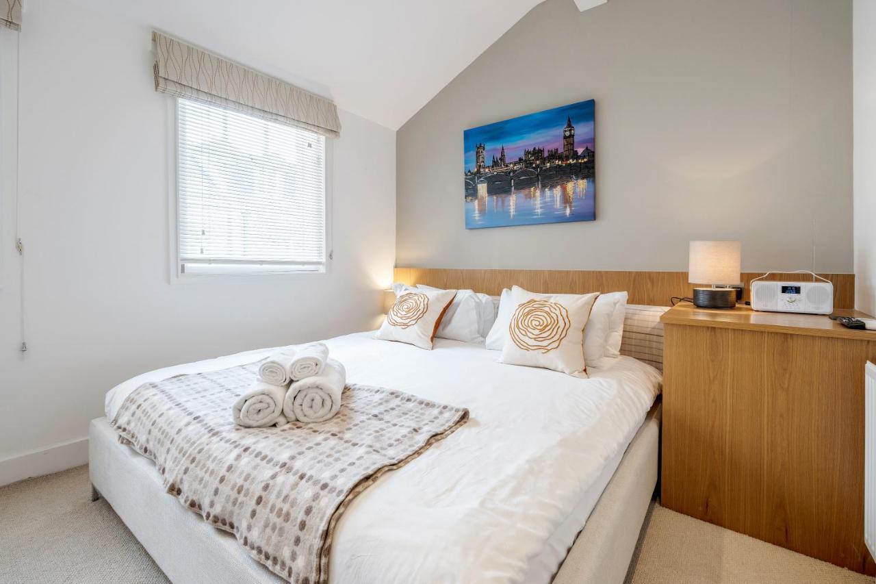 Апартаменты Luxurious Mews House Next To Hyde Park Лондон Экстерьер фото